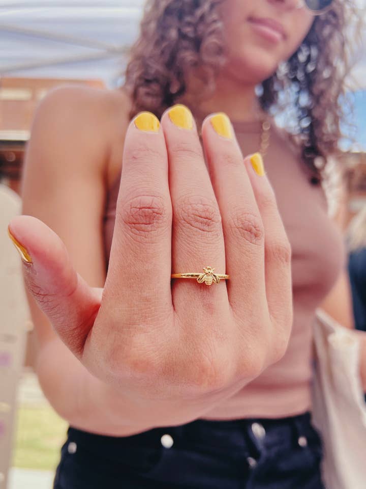 Bague Bourdon pour la vente par Dusk Hera