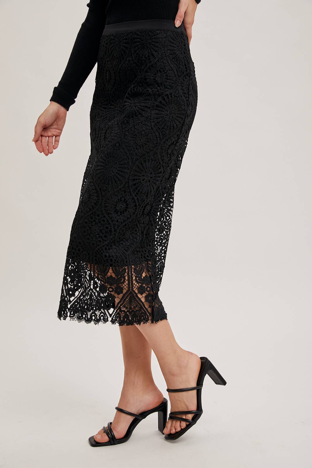 Bluivy - Wholesale Skirt - Women's - LACE MIDI SKIRT WITH INNER LINING3