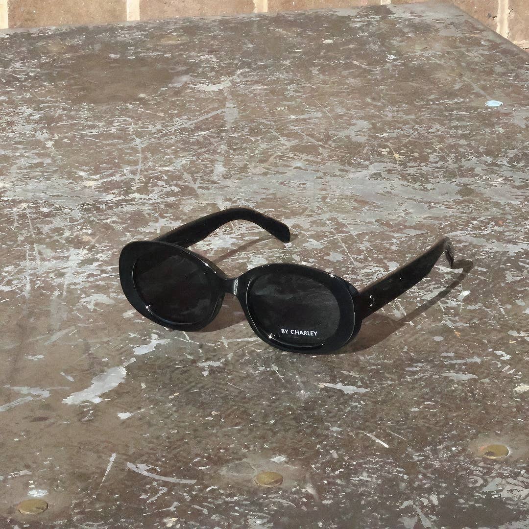 By Charley - Wholesale Sunglasses – Women's - The Flynn (black) - Polarized Sunglasses5