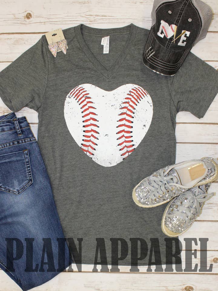 T-Shirt mit V-Ausschnitt mit Baseball-Herz für den Großhandel von Plain Apparel Tees
