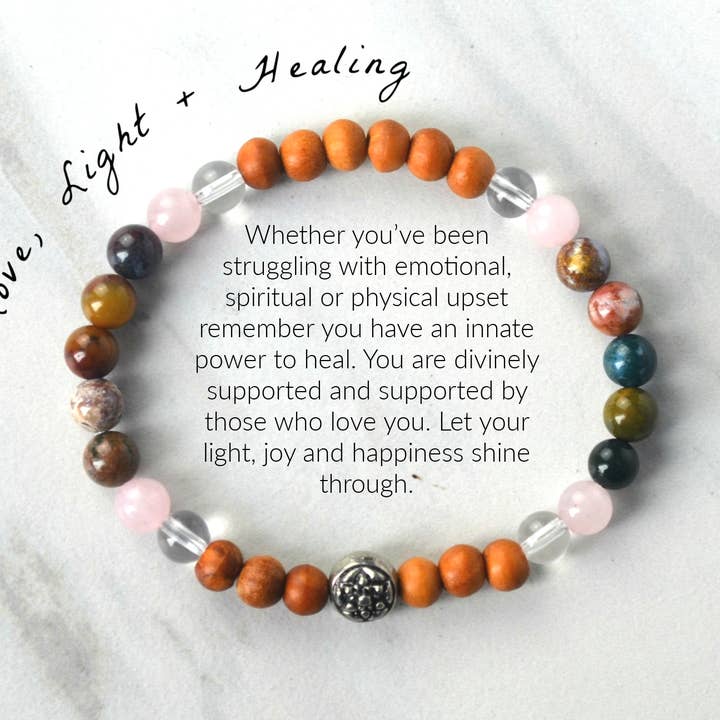 Kärlek, Ljus + Healing för wholesale av Moxie Malas