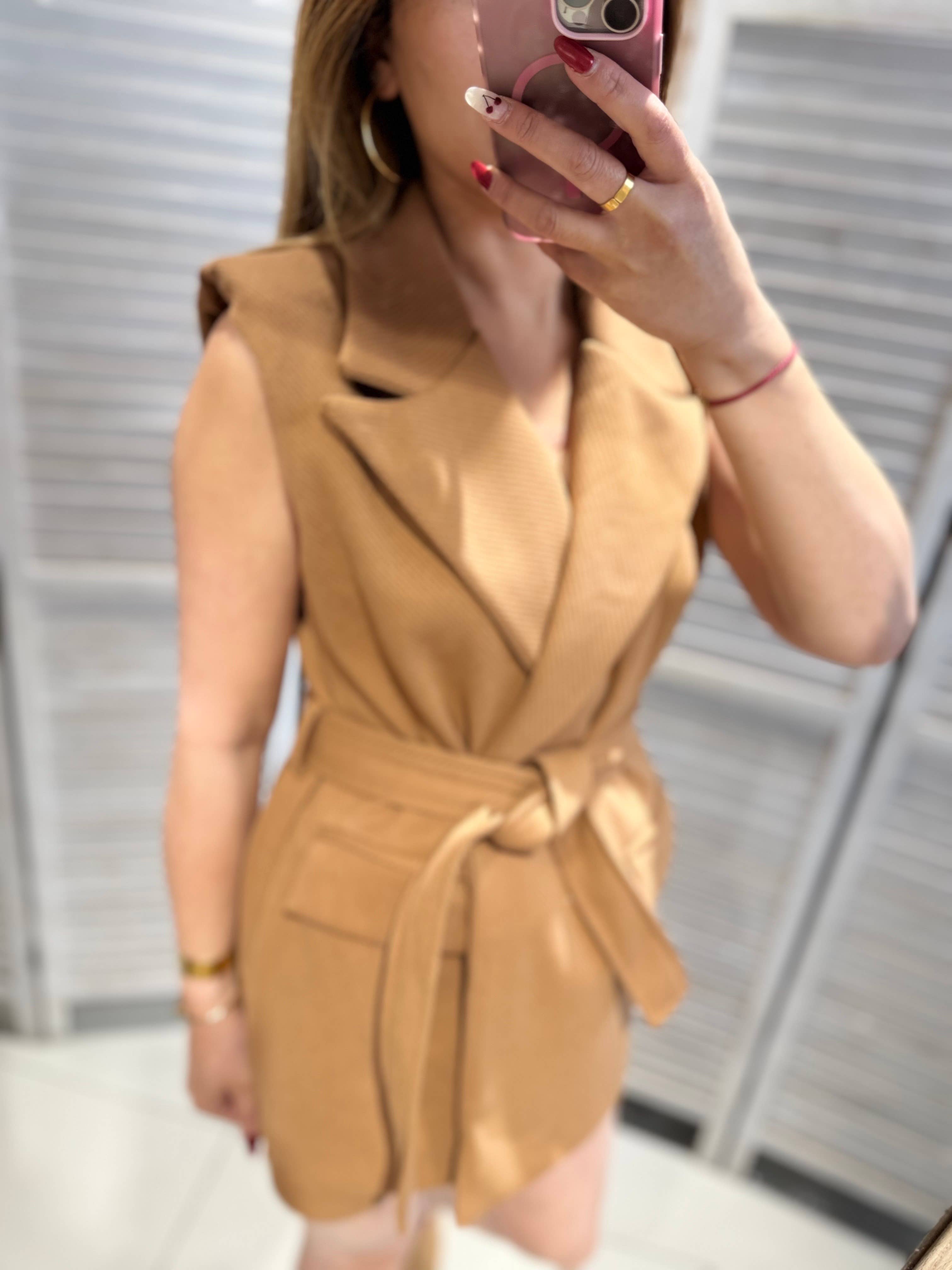 VICTORIA&ISAAC - Vente Blazer – femme - Blazer sans manches à ceinture - 6592camel3