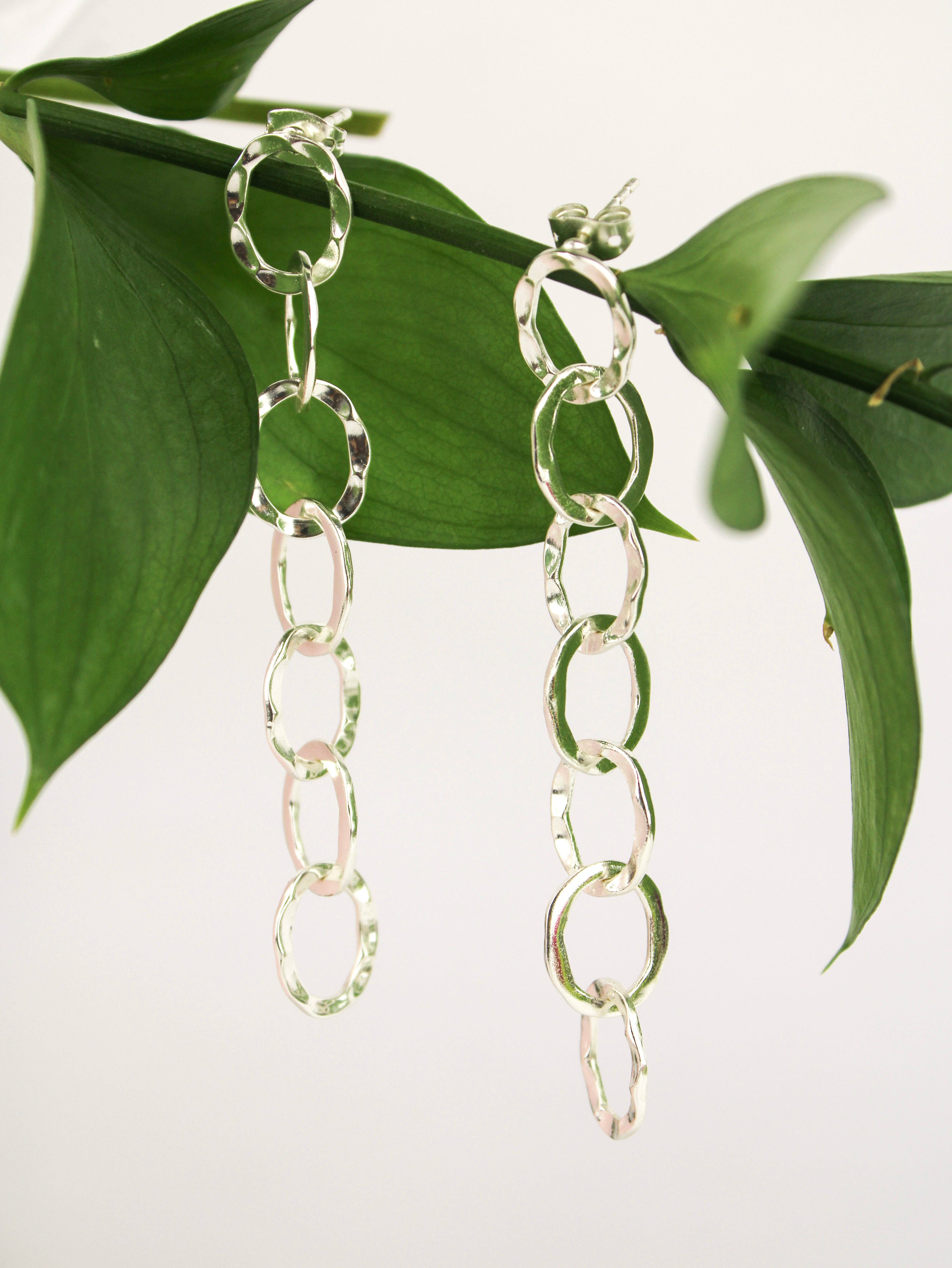 Ash & Rose – Großhandel Ohrhänger – Ohrringe mit organischen Kettengliedern4