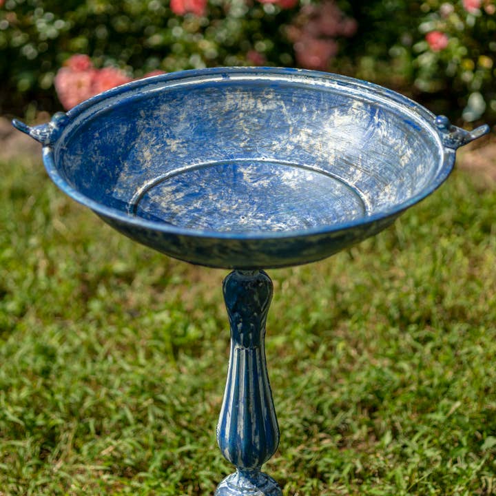Zaer Ltd. International - Wholesale Bird Bath - Pedestal Birdbath with Little Bird Detail - 3 Options10