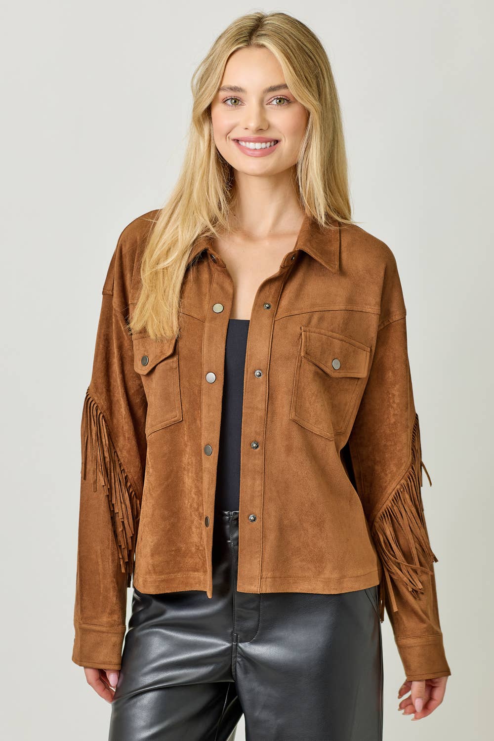 Mystree - Vendita all'ingrosso Giacca a camicia - Donna - 20609 Giacca Camicia in Suede con Dettaglio sul Retro a Frange17