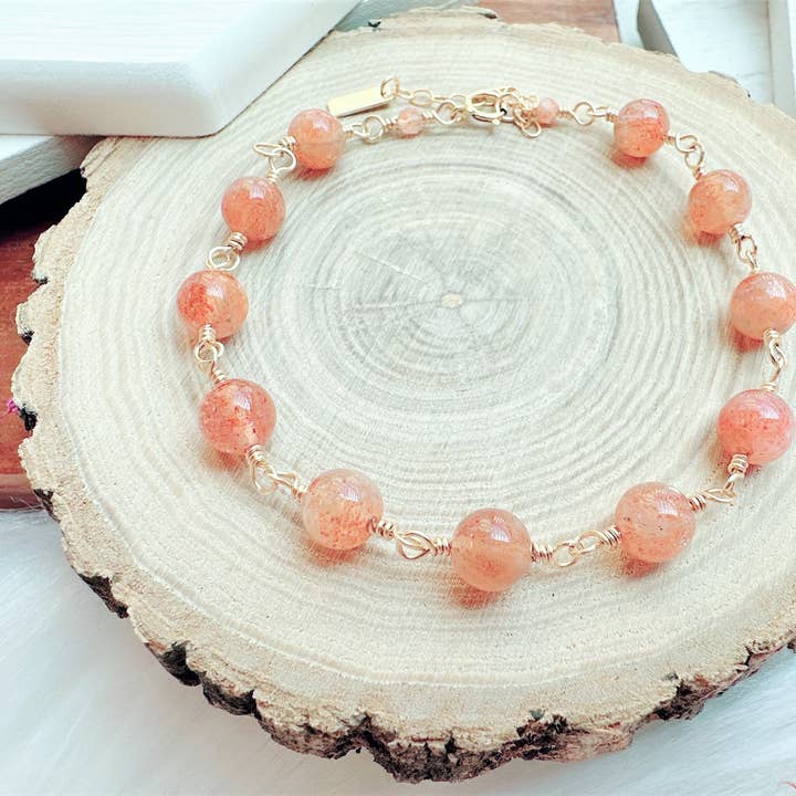 Bracelet en Pierre de Soleil de Haute Qualité | Plaqué Or 14k pour la vente par MM&H DESIGNS