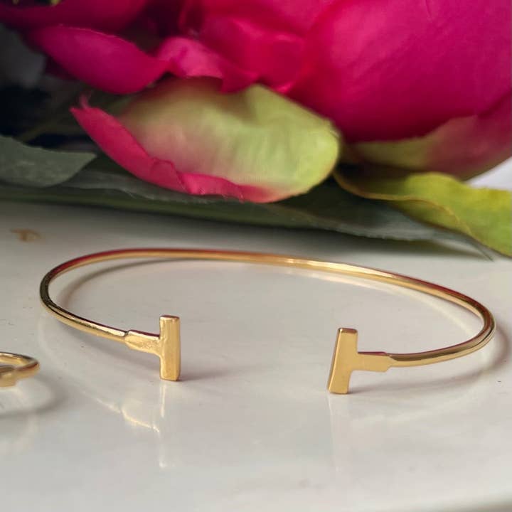 Bracelet Neenanu - Or pour la vente par SO JUST SHOP