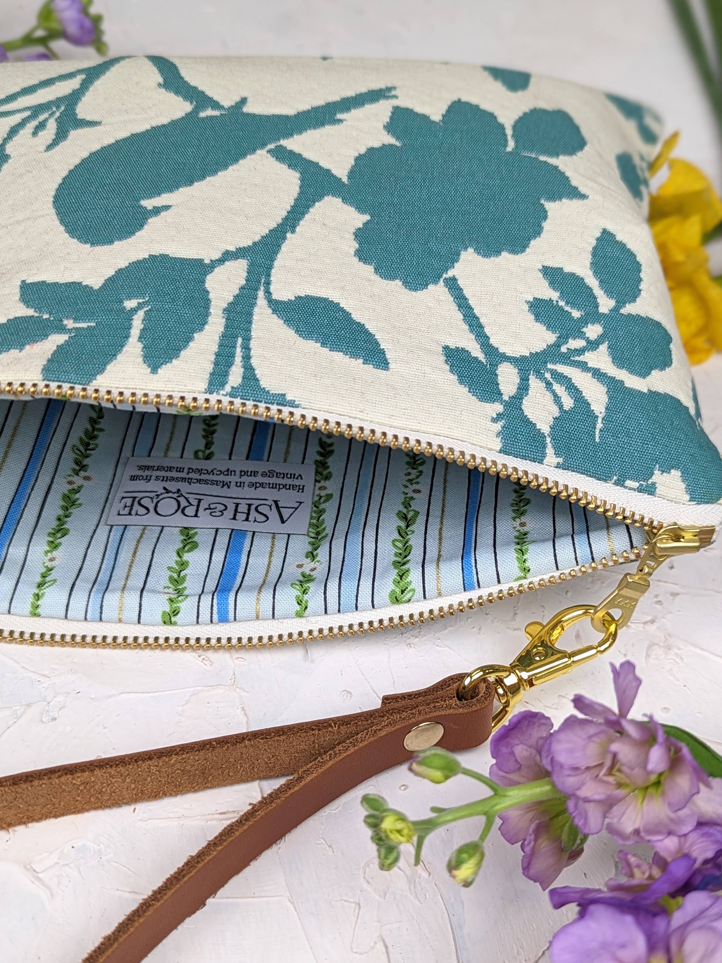 Ash & Rose - Wholesale Clutch Bag - Women's - Bird Silhouette Wristlet Purse Leather Strap Printed Clutch2