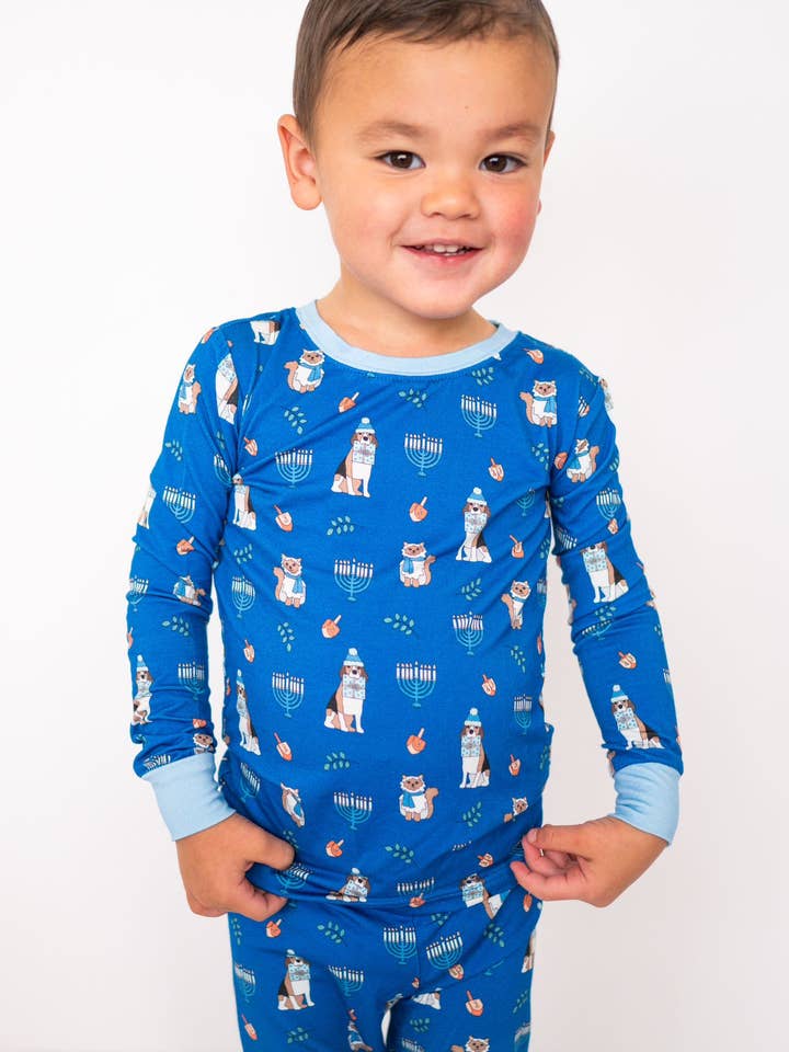 Hanukkah Haustiere (Langarm-Pyjama) - Blau für den Großhandel von DreamLet