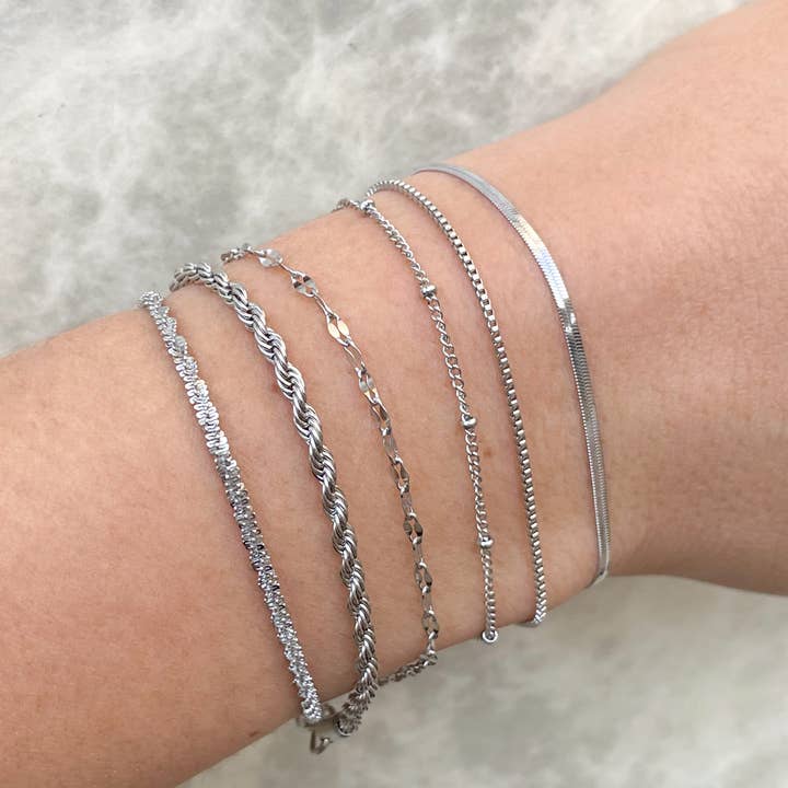 Blueyejewelry - Wholesale Link & Chain Bracelet - Dainty Silver Bracelets - Waterproof Chain Bracelets8