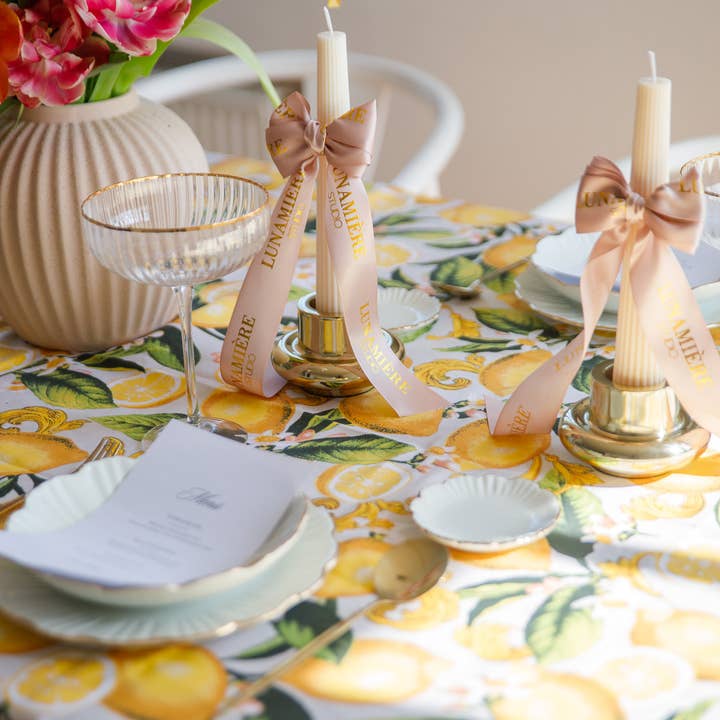 VIOLET Candle for wholesale by Lunamière Studio