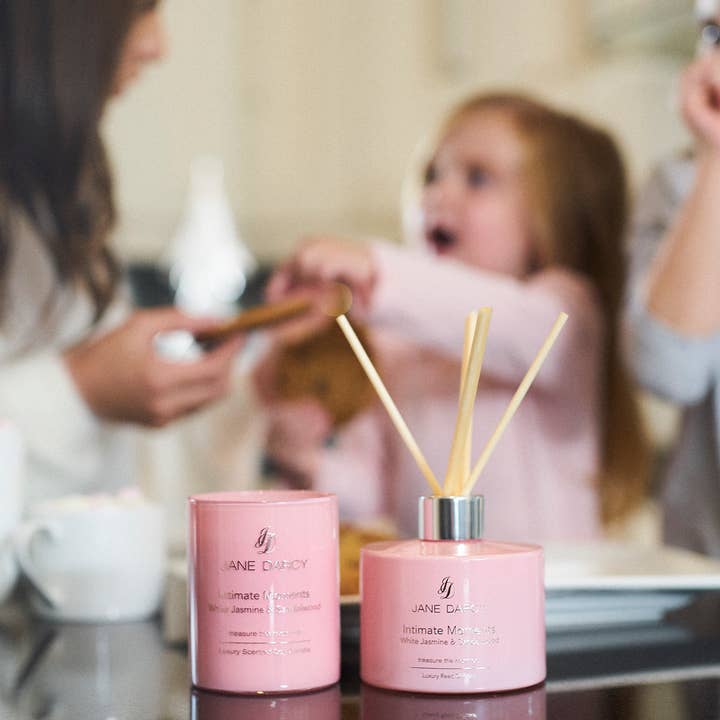Jane Darcy - Wholesale Jar/Filled Candle - 100% Natural Soy Wax Candle, White Jasmine & Sandalwood7