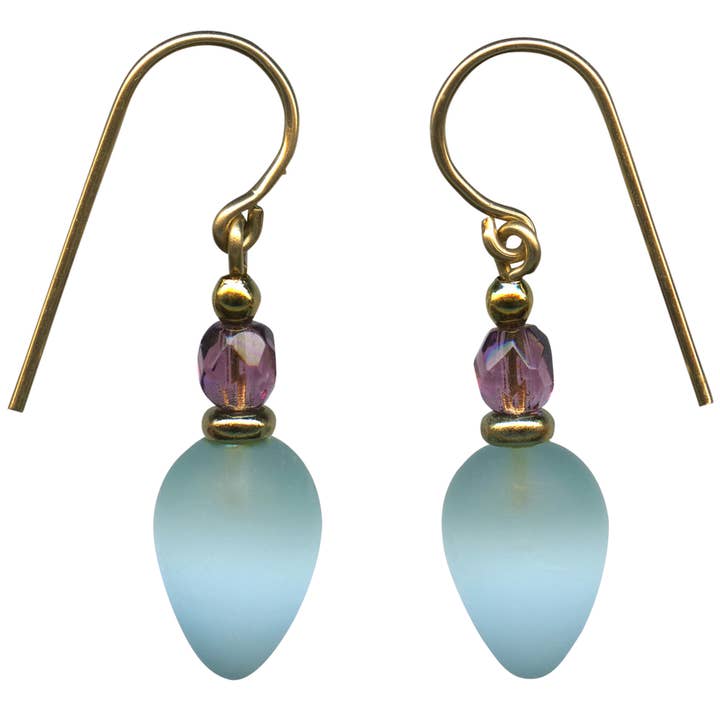 BLOMMER 76 - FROSTET AQUA GLAS ØRERINGE, AMETYST, GULD for engroshandel hos Owen Glass Collection