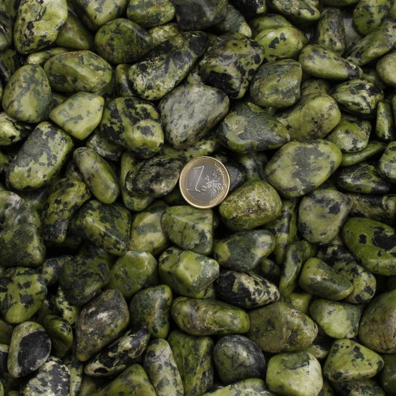 UniArt - Wholesale Ornament - Serpentine jade, 200 grams of tumbled stones1