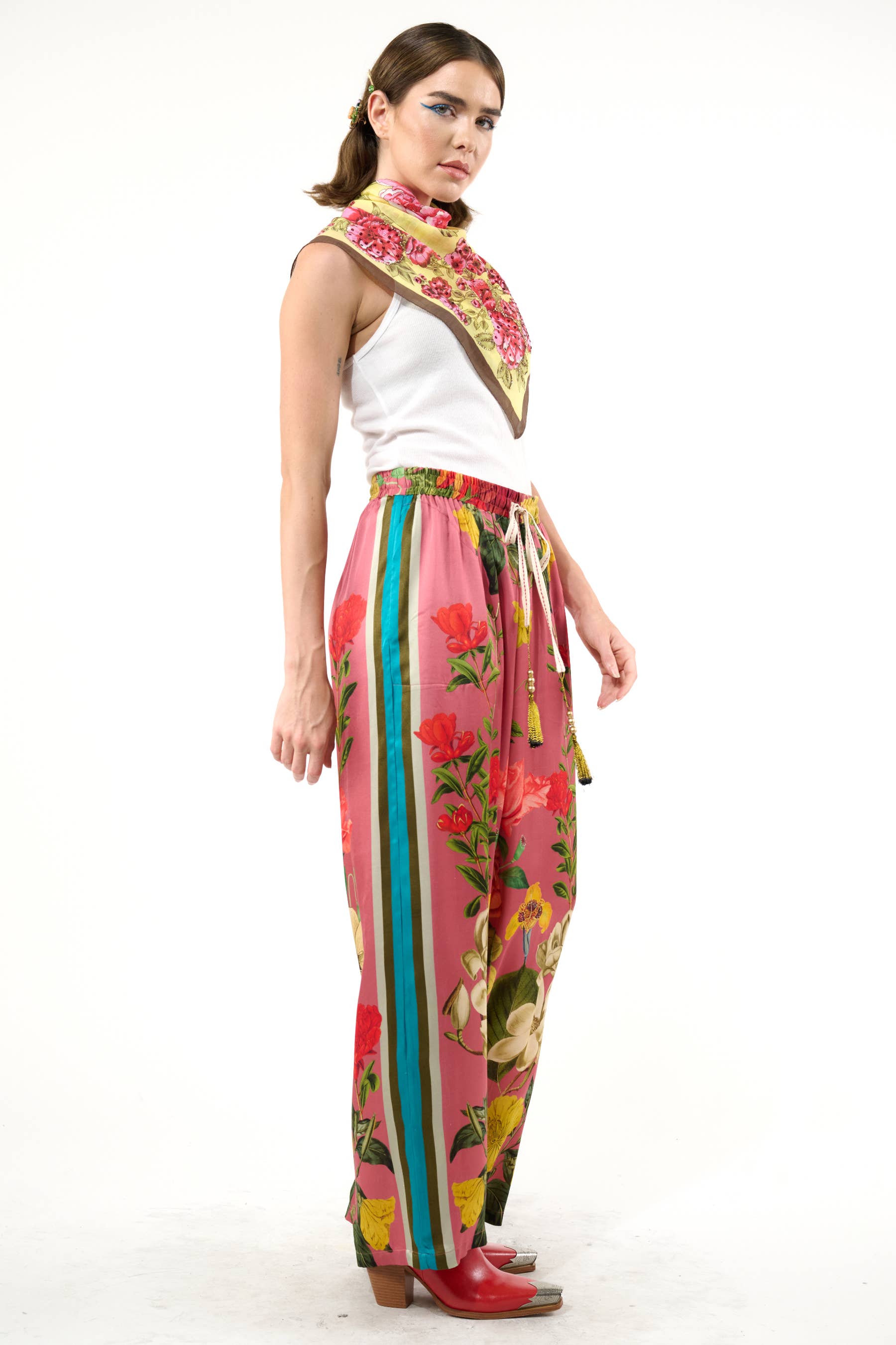 Dusty Rose Floral Mijn Valentijnsbroek voor groothandel op Faire11