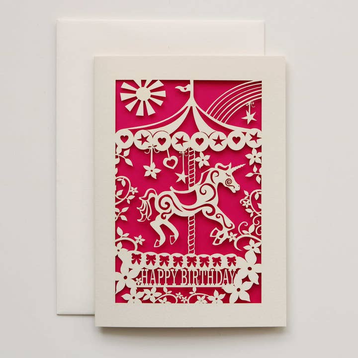 Carte d'anniversaire Carousel A6 découpée au laser pour la vente par pogofandango