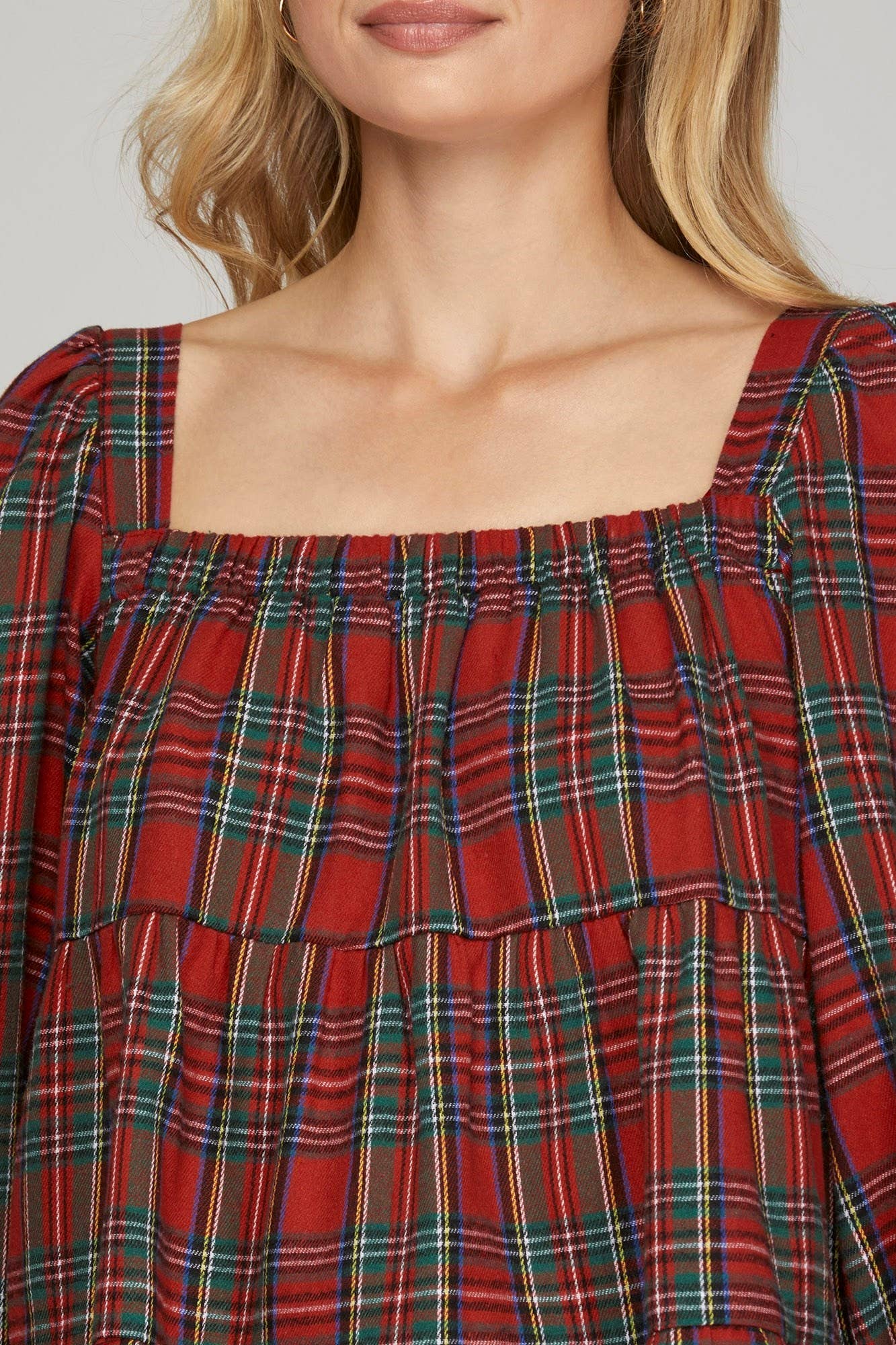 Peace Love Line - Wholesale Blouse - Dames - PL4655 - GEWEVEN TOP MET GERUITE PRINT EN VIERKANTE HALS5