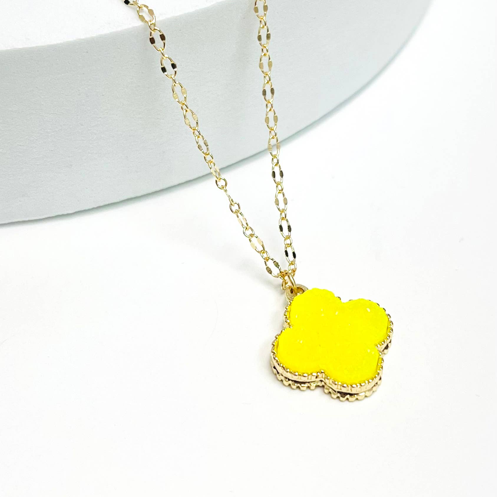 StarryNYC - Wholesale Pendant/Charm Necklace - Resin Druzy Clover Pendant Chain Necklace 0