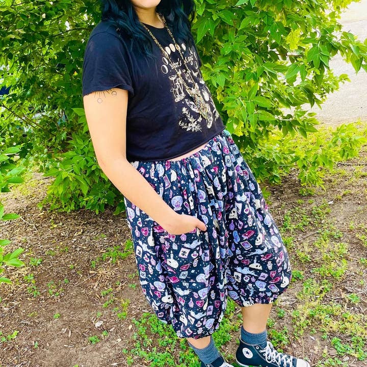 Pantaloni Spooky Skull per la vendita all'ingrosso da parte di BoYo Pants