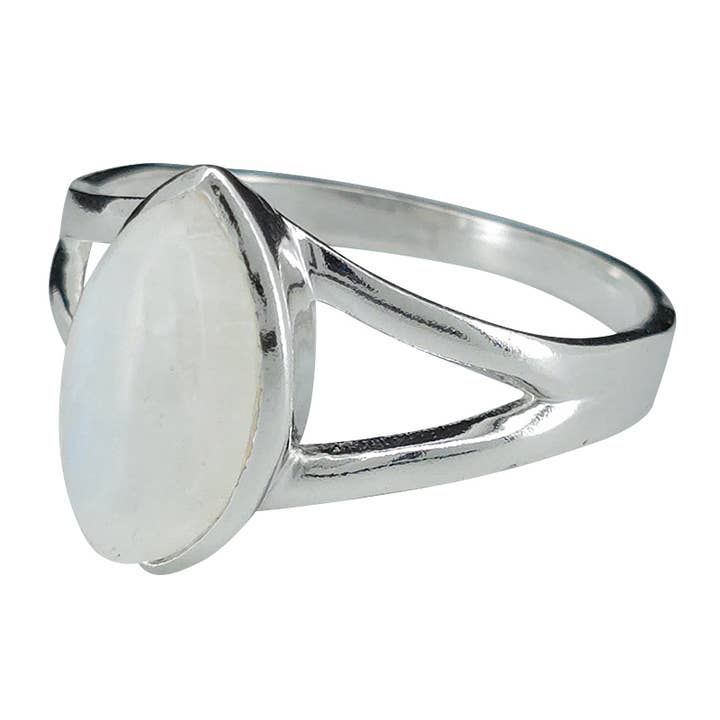 Amberman - Wholesale Single Stone/Solitaire Ring - Moonstone Sterling Silver Ring