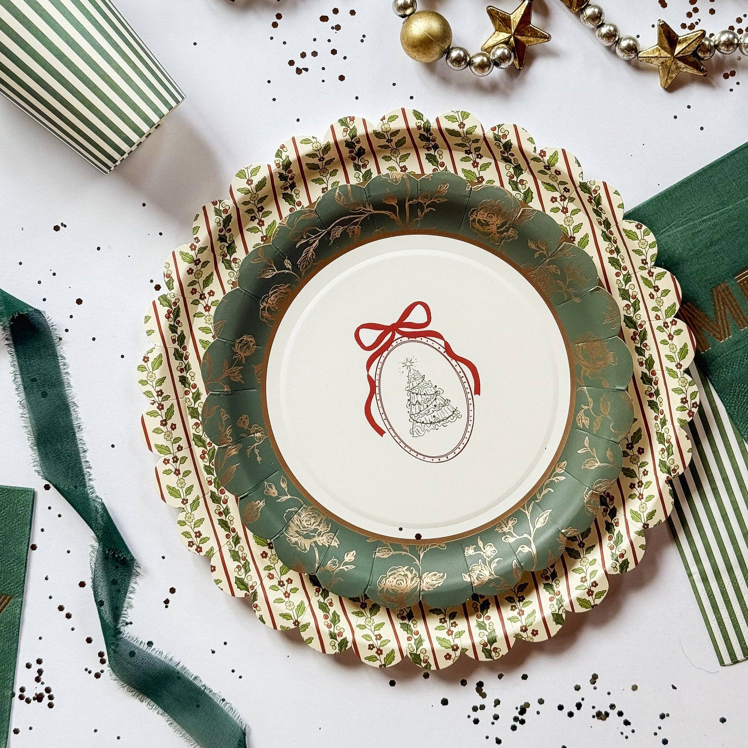 Josi James - Wholesale Disposable Plate - Hearth & Holly Vintage Floral Dessert Plates (12pcs)1