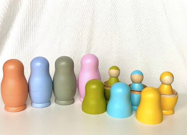 PoppyBabyCo - Wholesale Wood Toy - Kids - Wooden Nesting Dolls with Pegs Pastel1