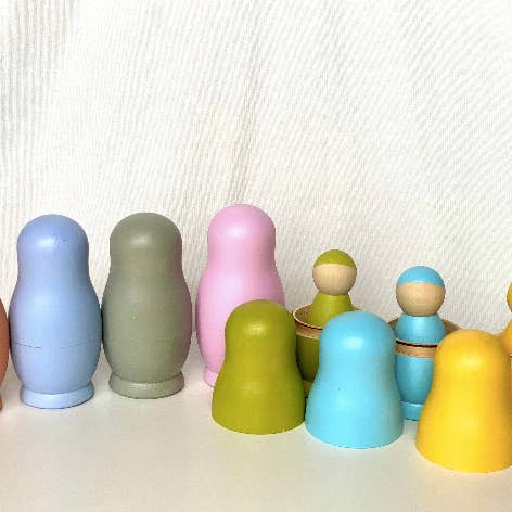 PoppyBabyCo - Wholesale Wood Toy - Kids - Wooden Nesting Dolls with Pegs Pastel1