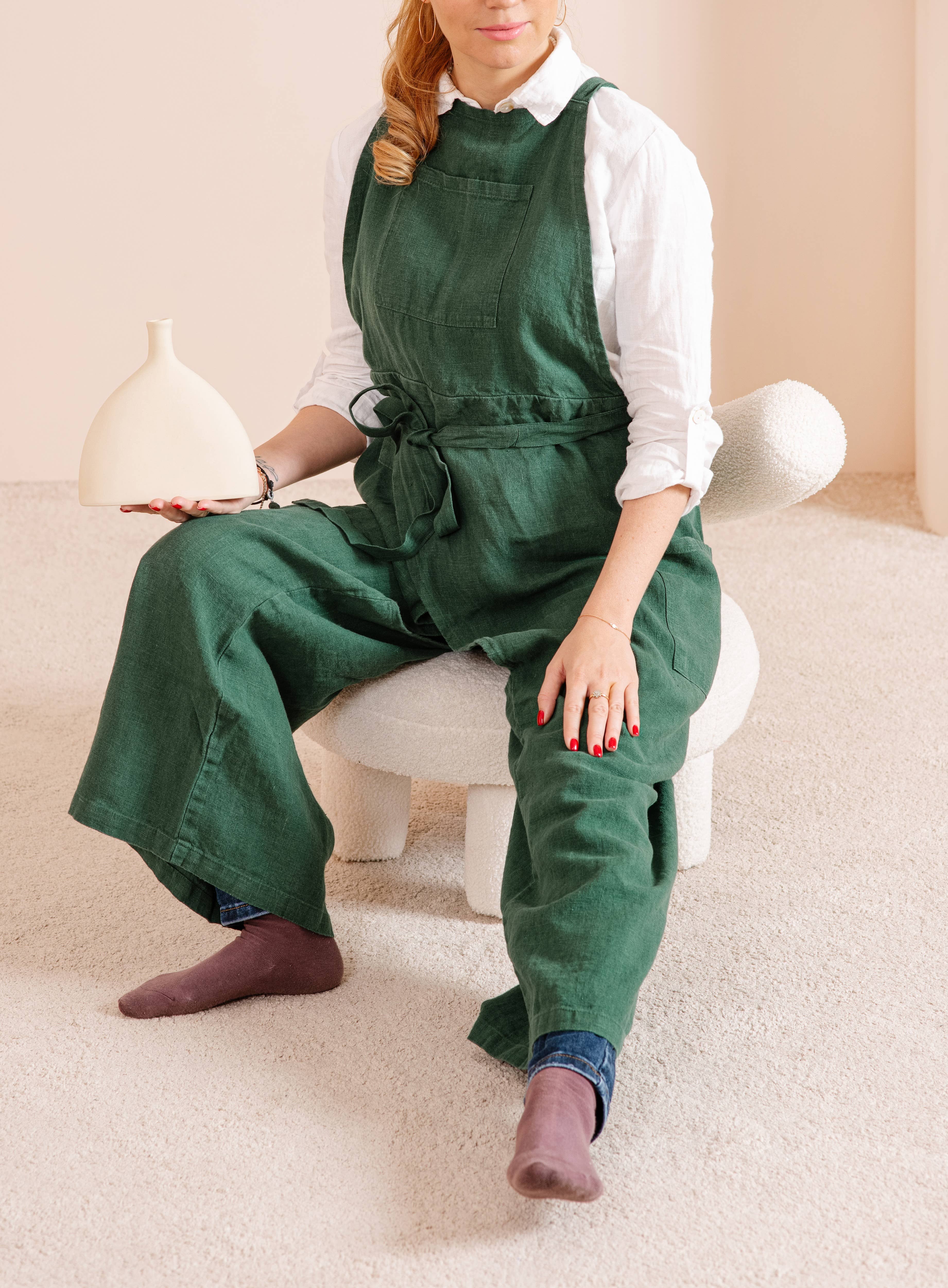 LinenQ – wholesale Apron – Linen pottery apron split leg 10