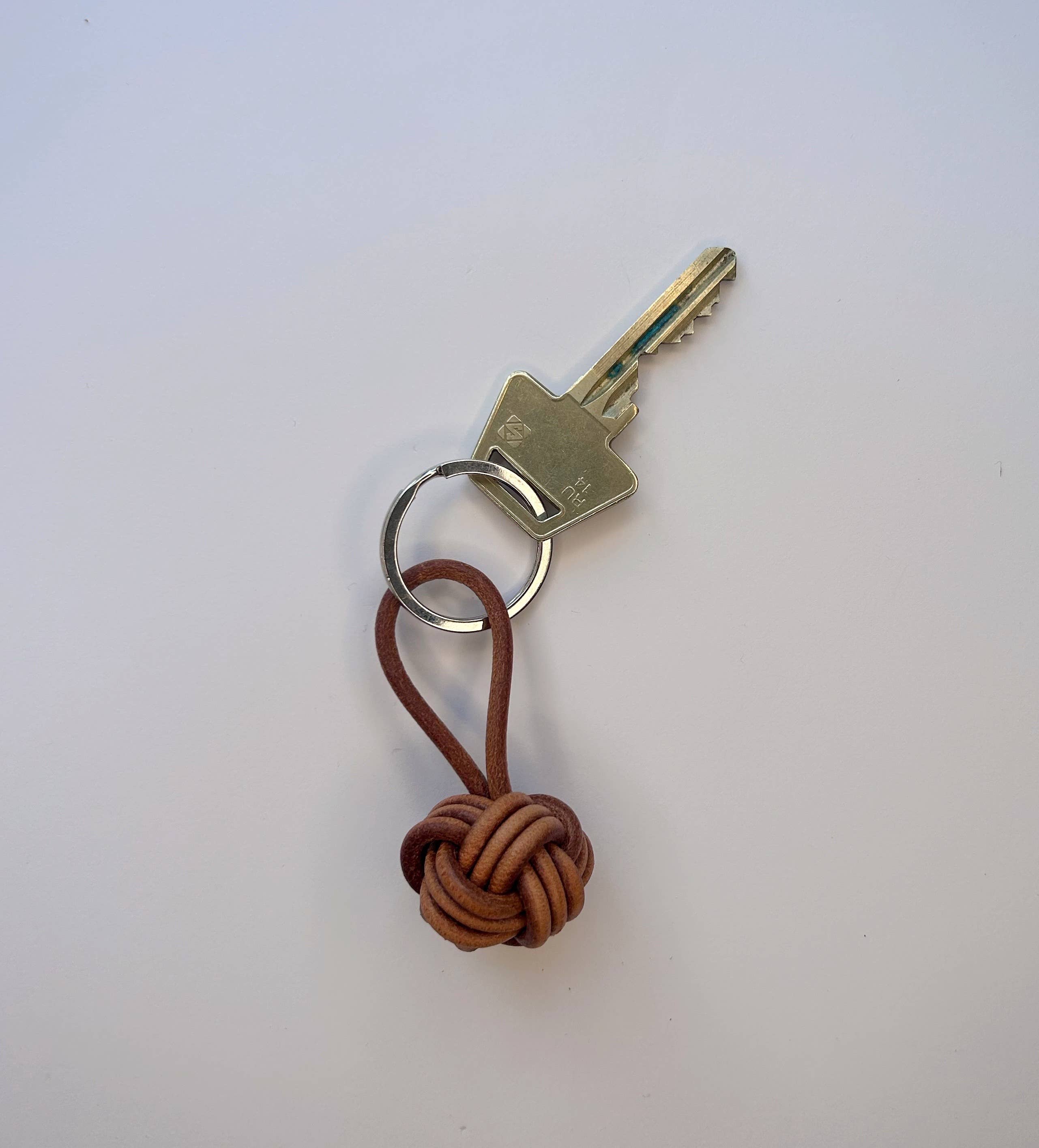 Tinytiny.dk - Wholesale Keychain – Unisex - Leather keyring1