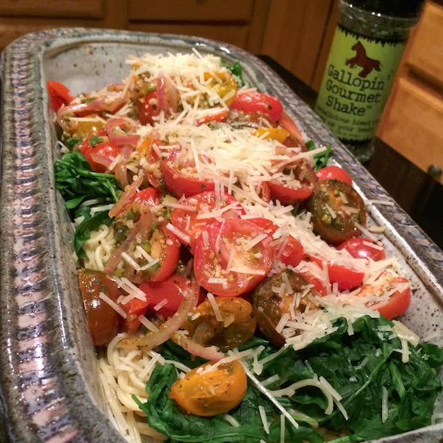 Mom's Gourmet LLC - Wholesale Dried Spice Mix - Gallopin' Gourmet Shake3