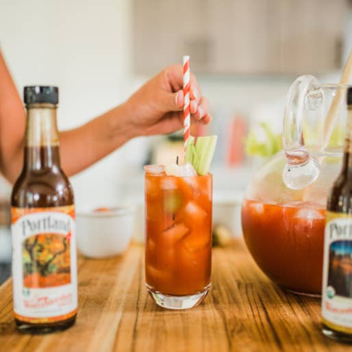 Portlandia Foods - Wholesale Sauce - Portland Vegan Organic Worcestershire Sauce 8oz Glass Btls3