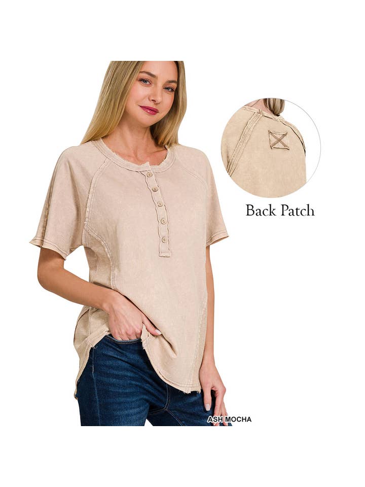 42POPS - Vente Haut en maille – femme - Haut à fermeture boutonnée avec bord brut lavé et détails1