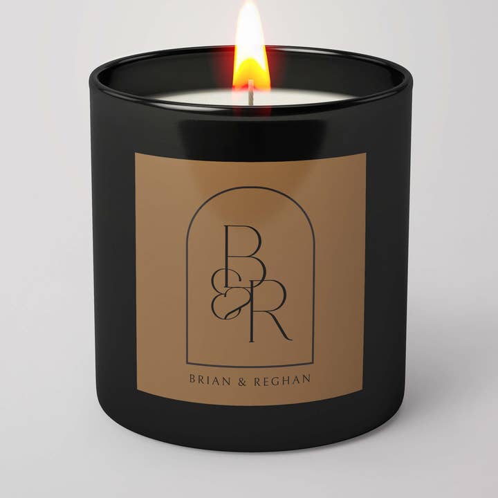 Tilpasset 10oz Mat Sort Glas Sojalys m/ Etiket + Gaveæske for engroshandel hos Spark Candles