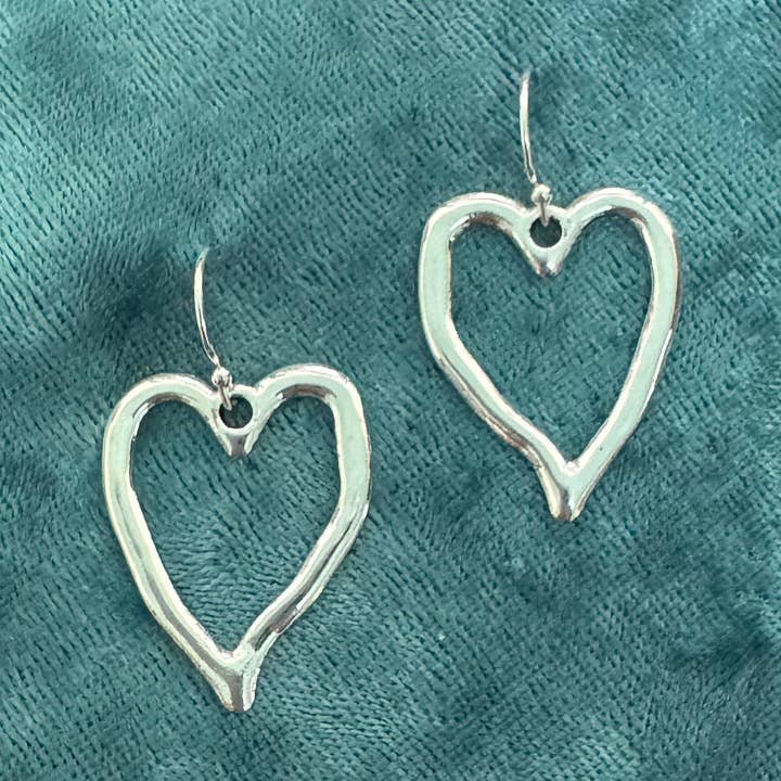 Silver open heart earring for wholesale by Elizabeth Jewelry