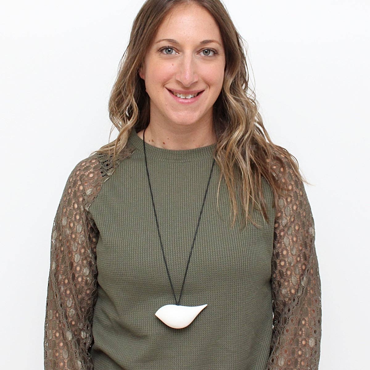 Sylca Designs - Vente Colliers à pendentif - Collier Pendentif Robin Blanc1