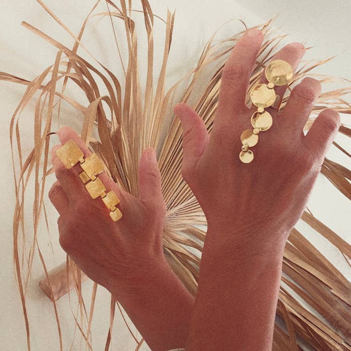 Bisjoux - Vente Anneau/bague à empiler - Bague en laiton martelée nombreux cercles cercle fait main4