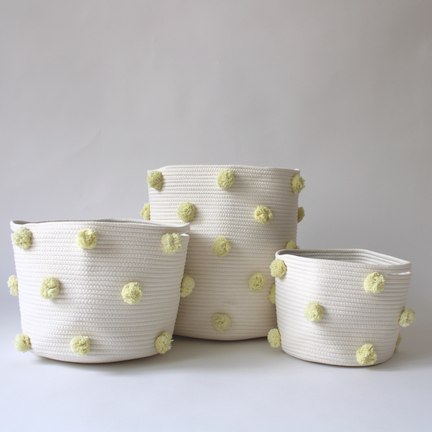 Twig and Tassel – Engroshandel Kurv - Børn og baby – Buttercream Pom Kurv - Stor1