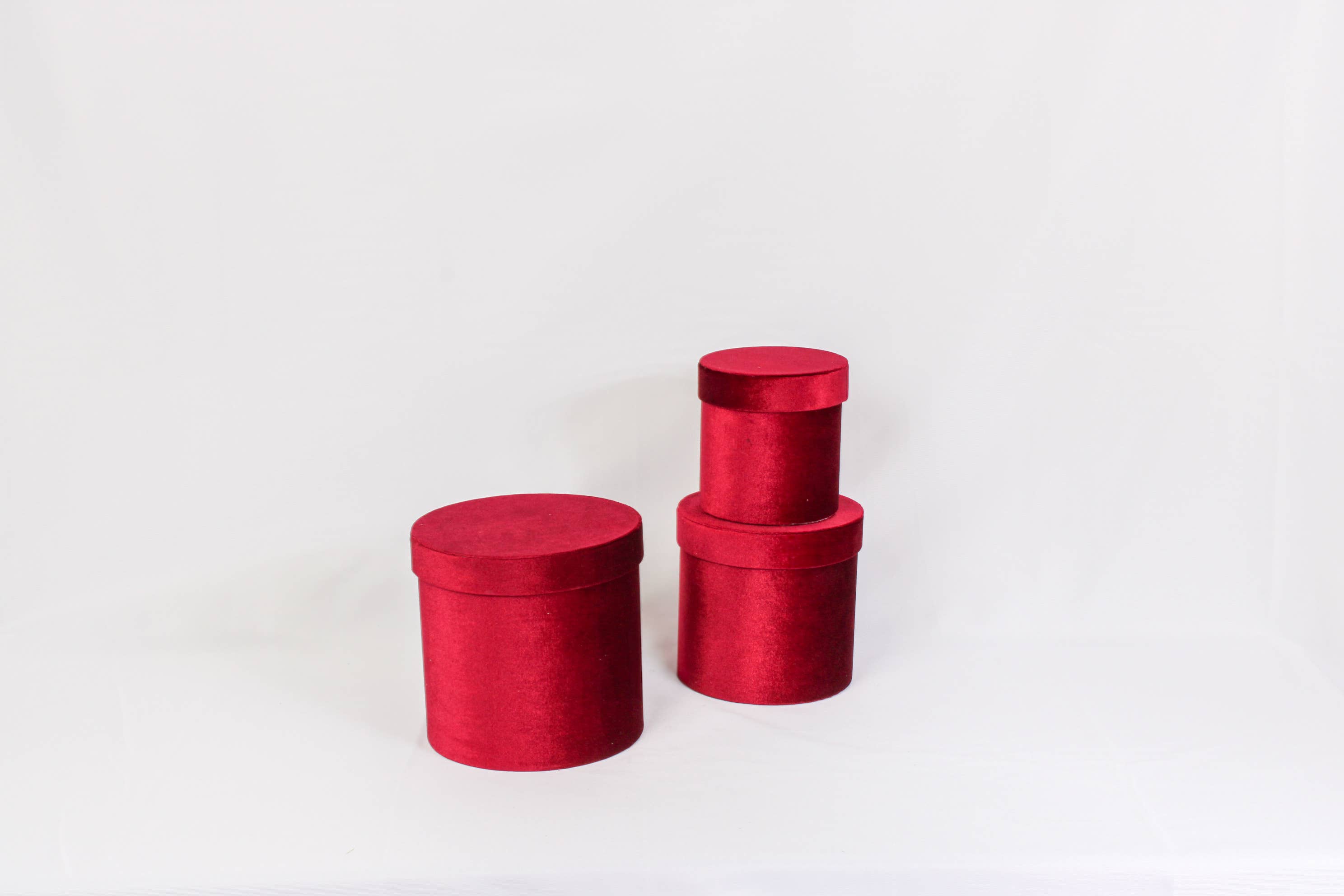 Elegant Design Supply – Engroshandel Gaveæske – Fløjlsrund blomsterhatteæske med låg6