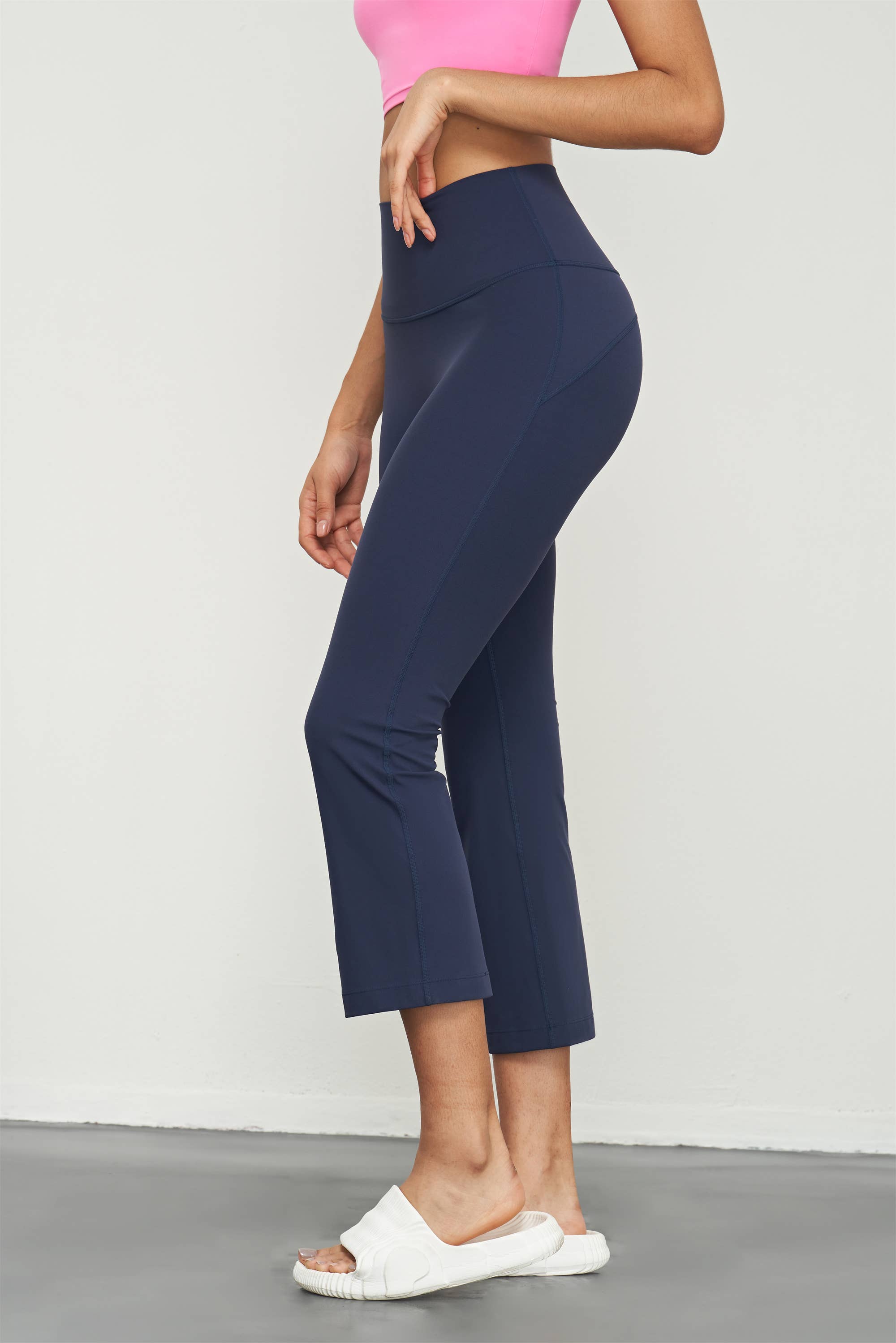 91thelabel - Vente Pantalon de sport – femme - Pantalon de yoga Zinnia Lycra® avec évasement à la cheville0