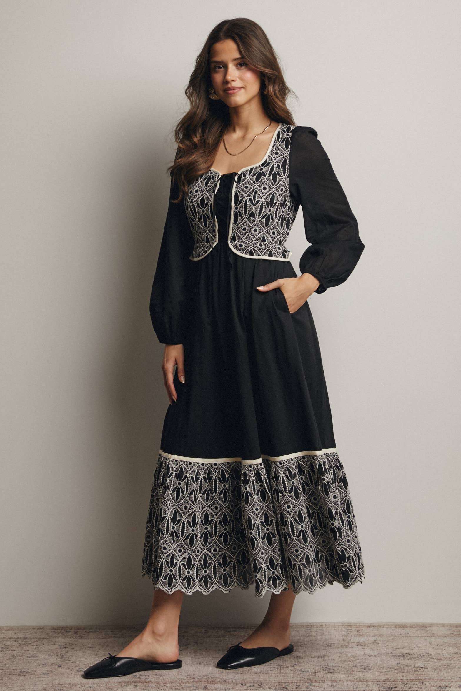 Forte - Wholesale Jurk - Dames - Maxi-jurk met geborduurd lijfje FD00206