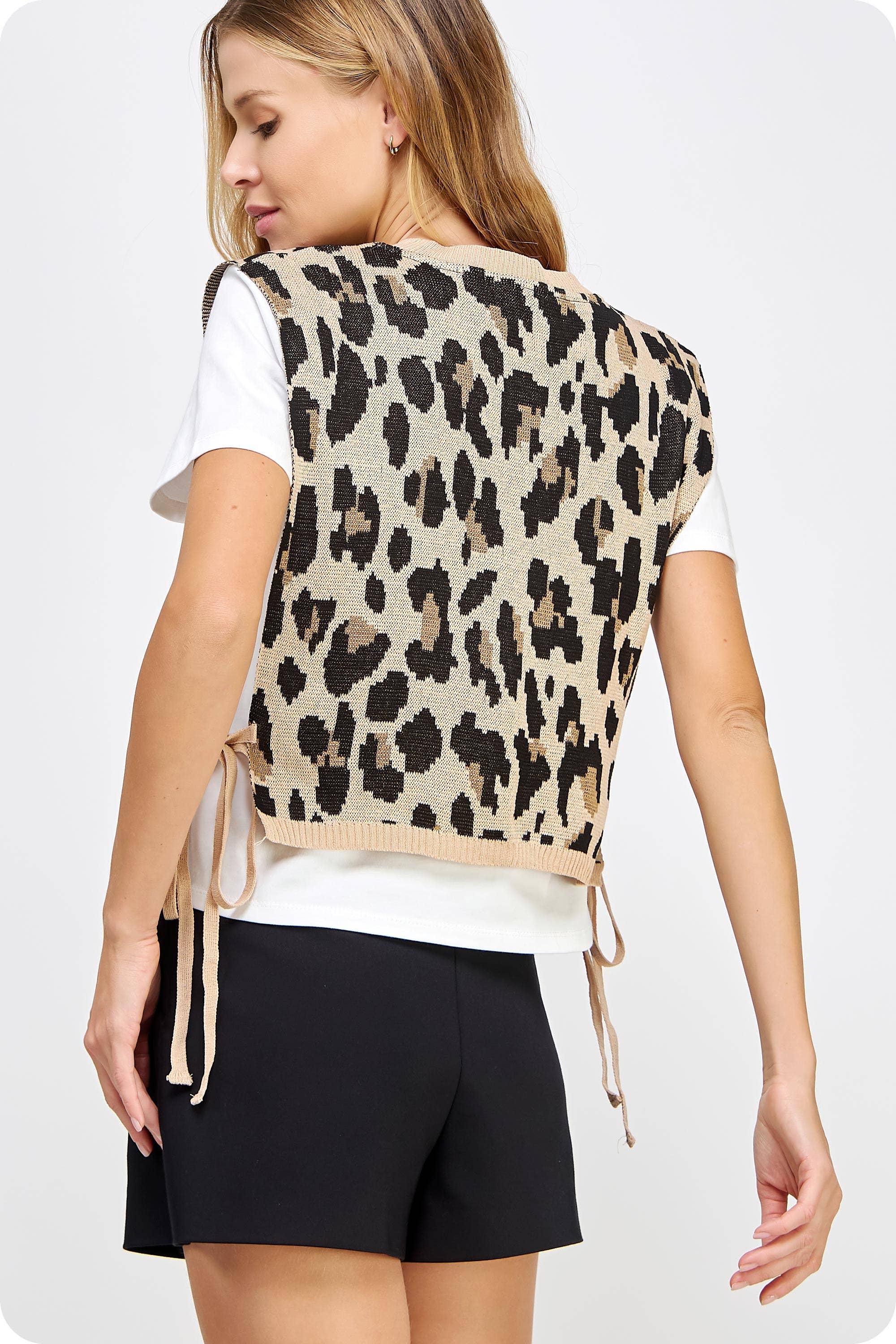 Strut & Bolt - Wholesale Blouse - Women's - Leopard Knit Contrast Knit Tee Top5