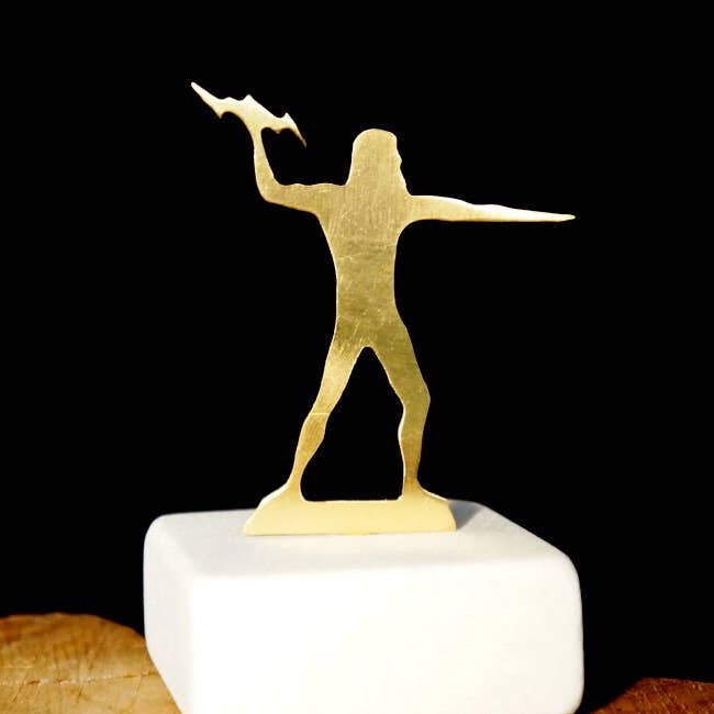 Petite statue de Zeus pour décoration d'intérieur pour la vente par Mother Nature Jewelry