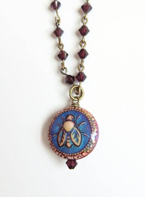 The green antique trunk - Wholesale Pendant/Charm Necklace - Beatrice - Mood Bead Bee Necklace - Bee Jewelry - Bee Pendan2
