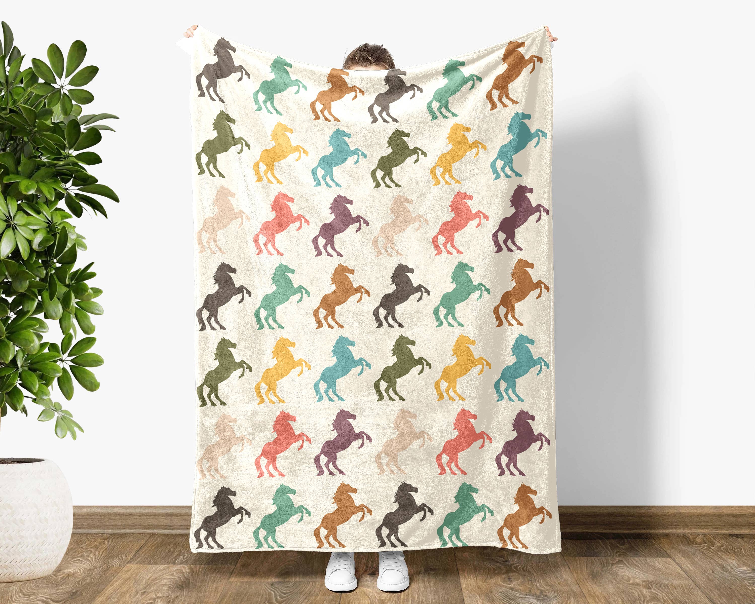 Vivtrek - Wholesale Throw Blanket - Vintage Horse Riding Blanket, Equestrian Lover Rider Throw0