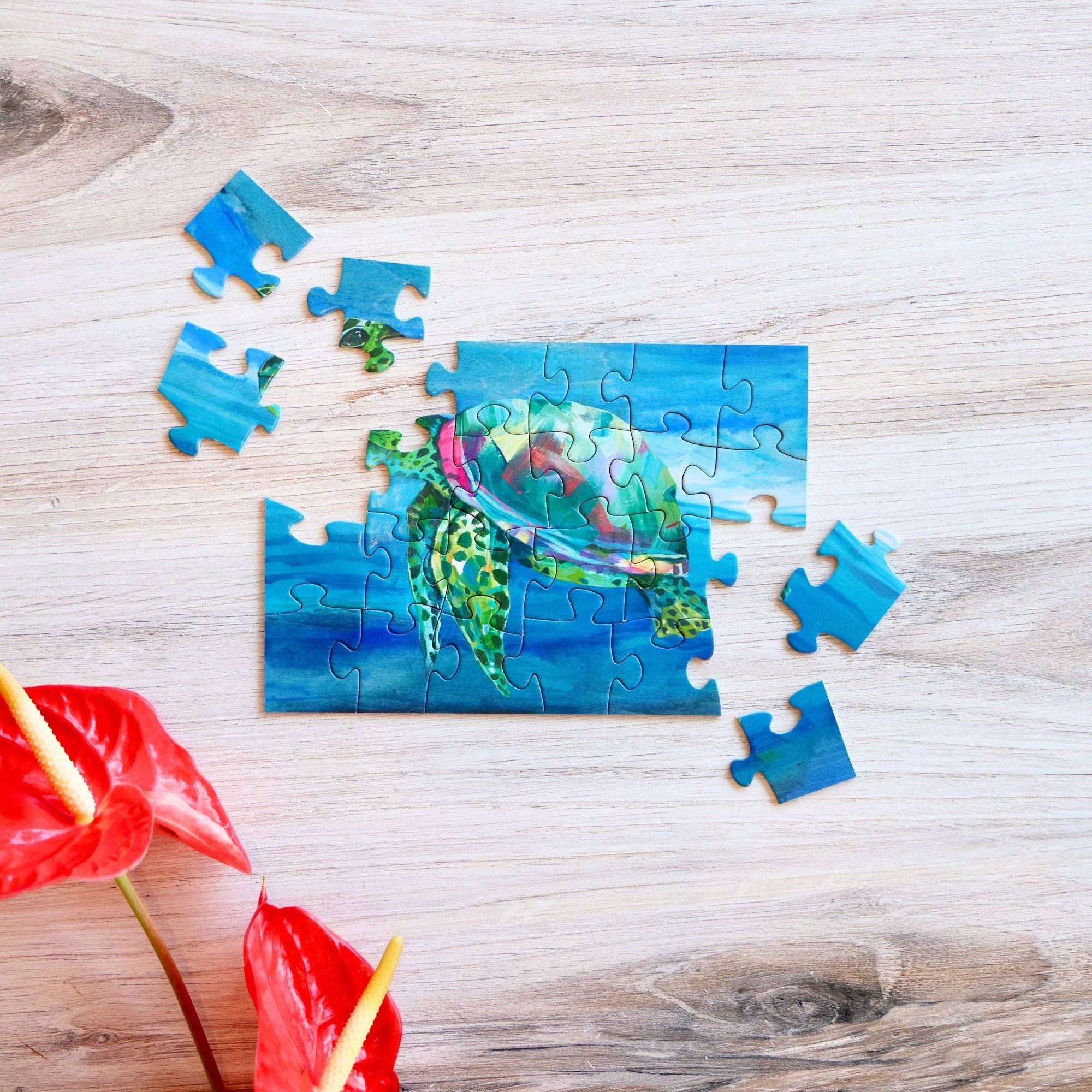 Lauren Roth Art - Wholesale Postcard - Puzzle Postcard Honu0