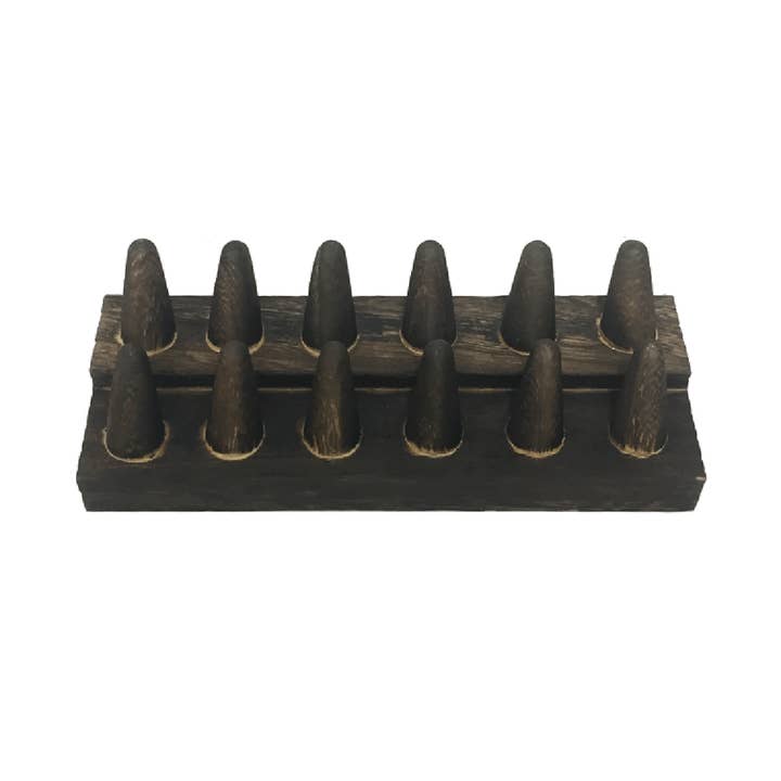 Anju Jewelry – Engroshandel Smykkestativ og -display – Brun Træ Ring Display - Indeholder 12 Ringe