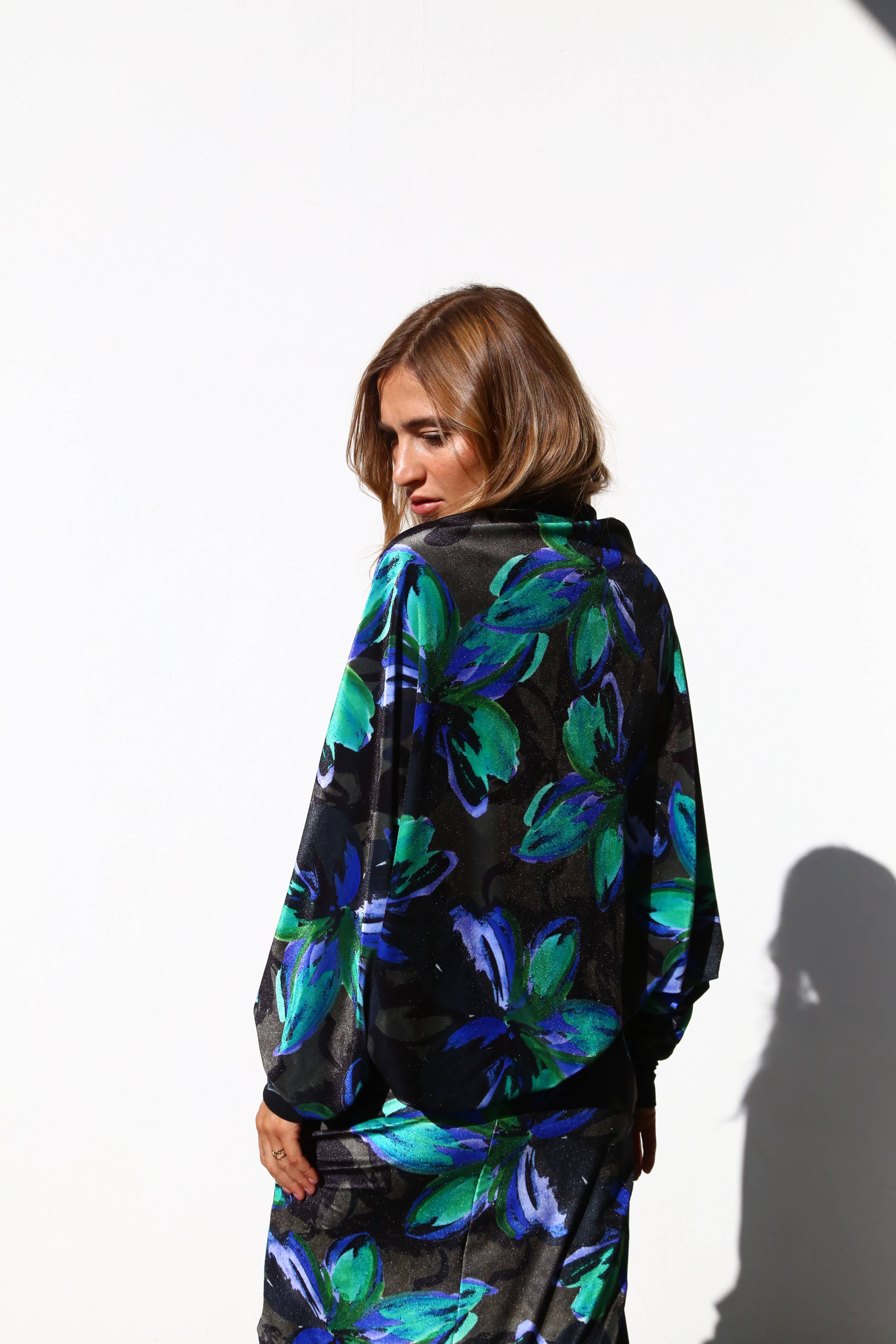 CHENILLE SHRUG POP FLOWERS for wholesale on Faire2