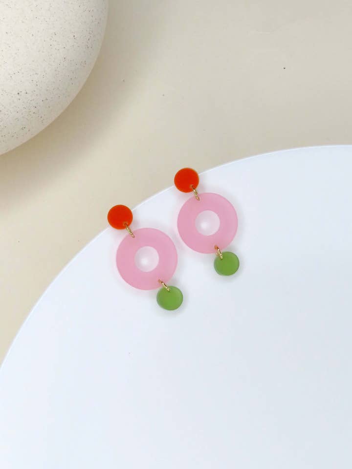 Colorblock Double Circle Earrings in orange, ice pink, and olive transparent for wholesale by Niemalsmehrohne