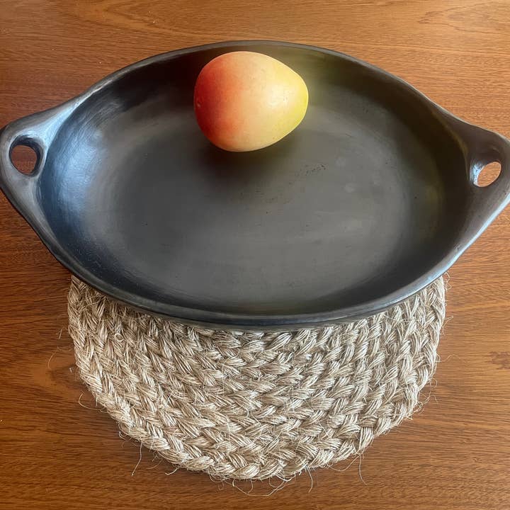 Authentic Origin Colombia – wholesale Panna – Bakform i svart lera – Sautépanna & ugnsform i lera2