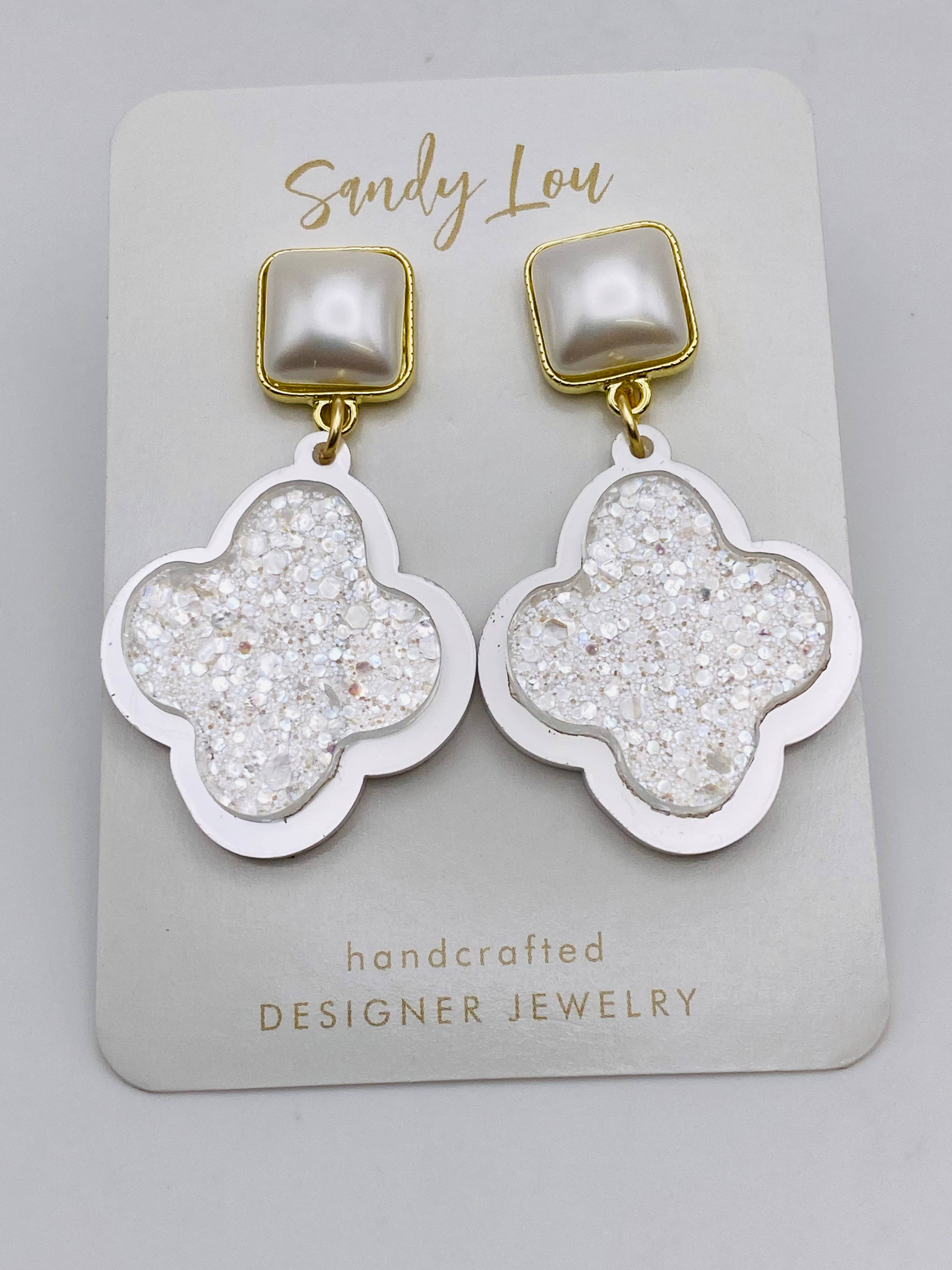 Sandy Lou Designs - Wholesale Dangle Earrings - GLIMMERING ICE GEO FLOWER ACRYLIC DANGLE EARRINGS2